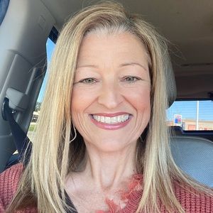 Meet your Posher, Brandi